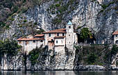 Eremo di S. Caterina del Sasso - Vista d'insieme. 